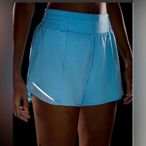 Lululemon Hotty Hot High-Rise Lined Short 4"